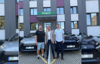Priecājamies mūsu atbalstītāju lokā sveikt Europcar!