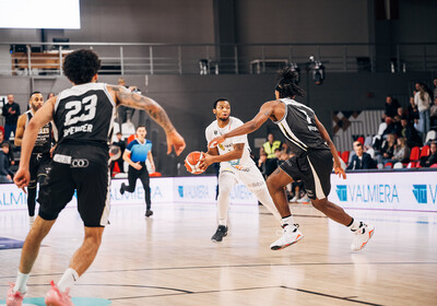 ENBL: VALMIERA GLASS VIA - Newcastle Eagles. Foto: Mareks Blūzmanis