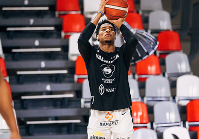 ENBL: VALMIERA GLASS VIA - Newcastle Eagles. Foto: Mareks Blūzmanis