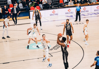 ENBL: VALMIERA GLASS VIA - Newcastle Eagles. Foto: Mareks Blūzmanis