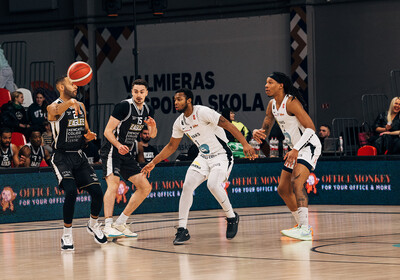 ENBL: VALMIERA GLASS VIA - Newcastle Eagles. Foto: Mareks Blūzmanis