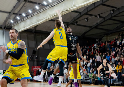 LAT-EST: VALMIERA GLASS VIA - BK Ventspils