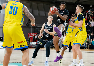 LAT-EST: VALMIERA GLASS VIA - BK Ventspils