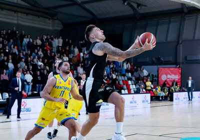 LAT-EST: VALMIERA GLASS VIA - BK Ventspils