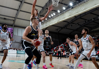 LAT-EST: VALMIERA GLASS VIA : Keila Coolbet