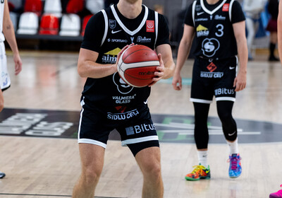 LAT-EST: VALMIERA GLASS VIA : Keila Coolbet