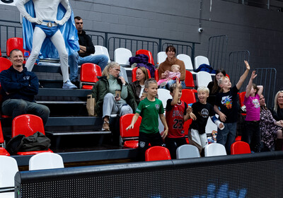 LAT-EST: VALMIERA GLASS VIA : Keila Coolbet