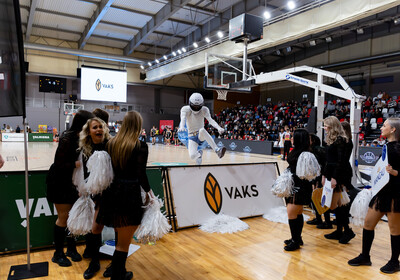 LAT-EST: VALMIERA GLASS VIA : Keila KK