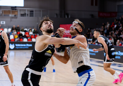 LAT-EST: VALMIERA GLASS VIA : Keila KK