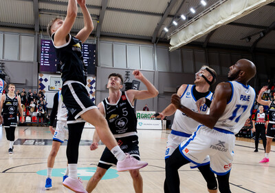 LAT-EST: VALMIERA GLASS VIA : Keila KK