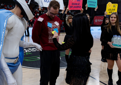 LAT-EST: VALMIERA GLASS VIA : Keila KK