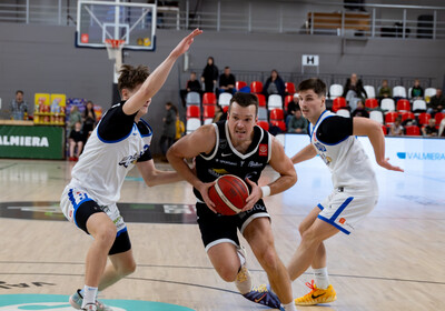 LAT-EST: VALMIERA GLASS VIA : Keila KK