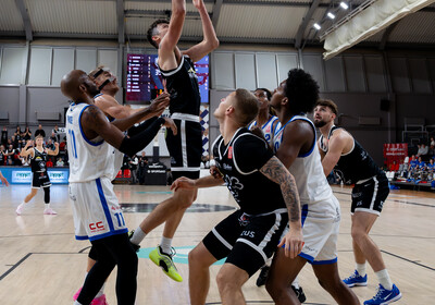 LAT-EST: VALMIERA GLASS VIA : Keila KK