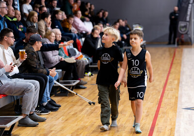 LAT-EST: VALMIERA GLASS VIA : Keila KK