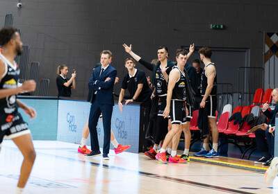 ENBL: VALMIERA GLASS VIA : Hefte Helfen Bulls Kapfenberg