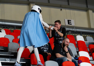 ENBL: VALMIERA GLASS VIA : Hefte Helfen Bulls Kapfenberg