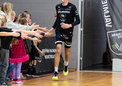 ENBL: VALMIERA GLASS VIA : Hefte Helfen Bulls Kapfenberg