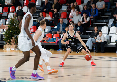 ENBL: VALMIERA GLASS VIA : Hefte Helfen Bulls Kapfenberg