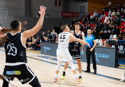 ENBL: VALMIERA GLASS VIA : Hefte Helfen Bulls Kapfenberg