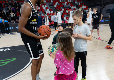 ENBL: VALMIERA GLASS VIA : Hefte Helfen Bulls Kapfenberg