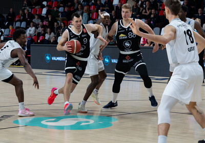 ENBL: VALMIERA GLASS VIA : Hefte Helfen Bulls Kapfenberg