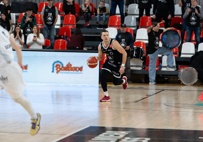 ENBL: VALMIERA GLASS VIA : Hefte Helfen Bulls Kapfenberg