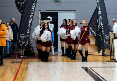 LAT-EST: VALMIERA GLASS VIA : Rīgas Zeļļi