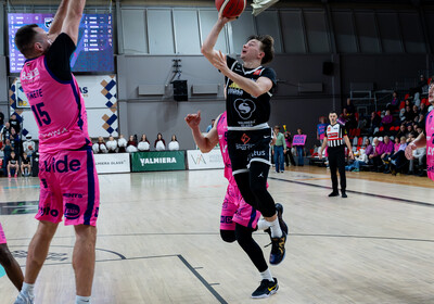 LAT-EST: VALMIERA GLASS VIA : Rīgas Zeļļi