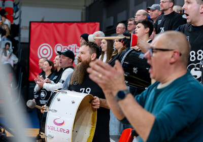 LAT-EST: VALMIERA GLASS VIA : Rīgas Zeļļi