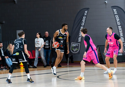 LAT-EST: VALMIERA GLASS VIA : Rīgas Zeļļi