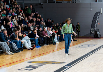 LAT-EST: VALMIERA GLASS VIA : Rīgas Zeļļi