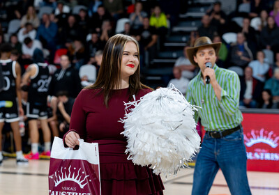 LAT-EST: VALMIERA GLASS VIA : Rīgas Zeļļi