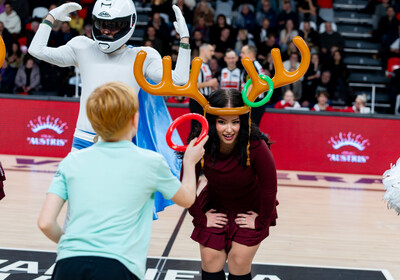 LAT-EST: VALMIERA GLASS VIA : Rīgas Zeļļi