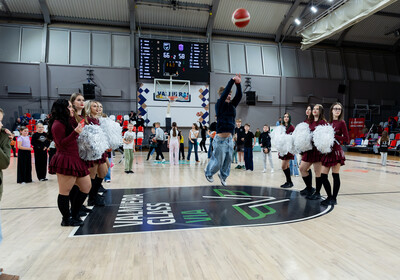 LAT-EST: VALMIERA GLASS VIA : Rīgas Zeļļi