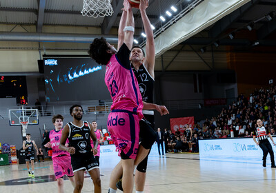 LAT-EST: VALMIERA GLASS VIA : Rīgas Zeļļi