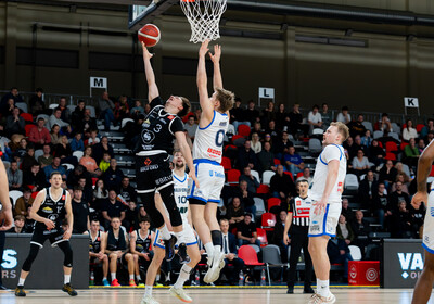 LAT-EST: VALMIERA GLASS VIA : Kalev/Cramo