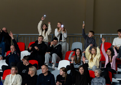 LAT-EST: VALMIERA GLASS VIA : Kalev/Cramo