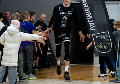 LAT-EST: VALMIERA GLASS VIA : Kalev/Cramo