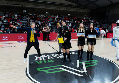 LAT-EST: VALMIERA GLASS VIA : Kalev/Cramo