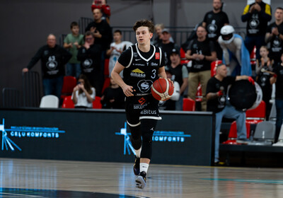 LAT-EST: VALMIERA GLASS VIA : Kalev/Cramo