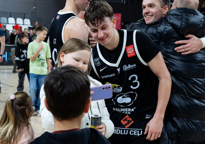 LAT-EST: VALMIERA GLASS VIA : Kalev/Cramo