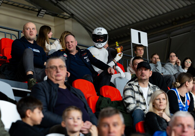 LAT-EST: VALMIERA GLASS VIA : Kalev/Cramo