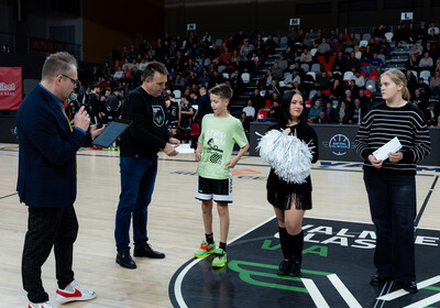 LAT-EST: VALMIERA GLASS VIA : Kalev/Cramo