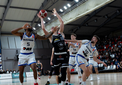 LAT-EST: VALMIERA GLASS VIA : Kalev/Cramo