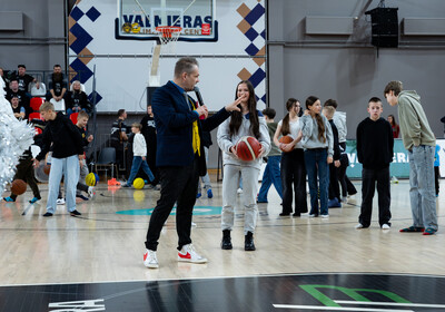 LAT-EST: VALMIERA GLASS VIA : Kalev/Cramo