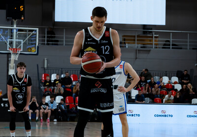 LAT-EST: VALMIERA GLASS VIA : Kalev/Cramo