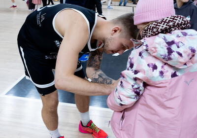 LBUK: VALMIERA GLASS VIA : VEF Rīga