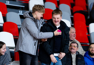 LBUK: VALMIERA GLASS VIA : VEF Rīga