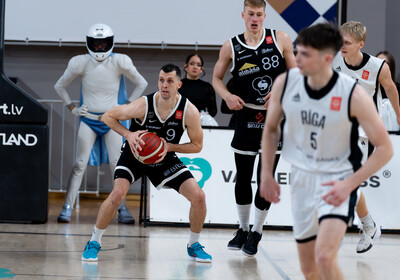 LBUK: VALMIERA GLASS VIA : VEF Rīga