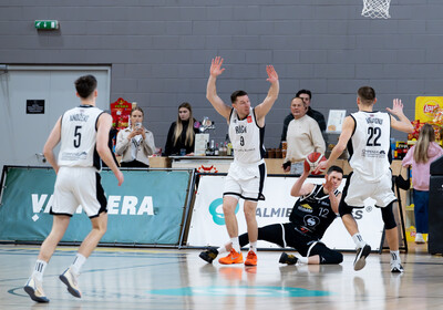 LBUK: VALMIERA GLASS VIA : VEF Rīga